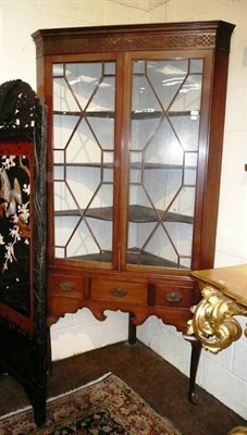 Lot 830 - George III corner cabinet on stand