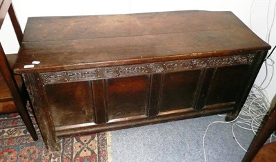 Lot 1056 - 18th Century oak coffer