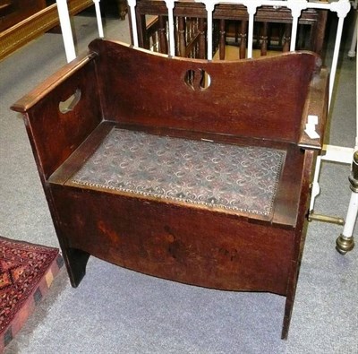 Lot 1084 - Arts & Crafts hall bench