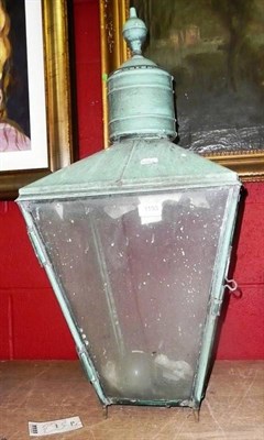 Lot 1193 - Green metal street lantern