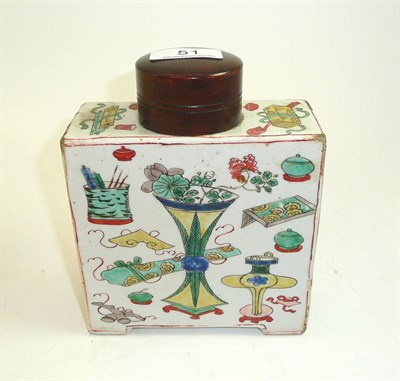 Lot 51 - Chinese Kang Xi tea caddy with cover