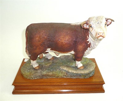 Lot 77 - A Hereford fine china Hereford bull with wood stand