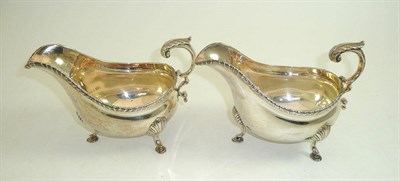 Lot 94 - A pair of silver sauce boats, by Barraclough & Sons, Sheffield 1901