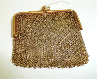 Lot 146 - A French gold mesh purse