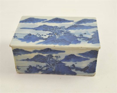 Lot 292 - Chinese blue and white box and cover