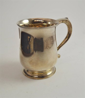 Lot 311 - A George V silver christening mug, London, 1917, inscribed