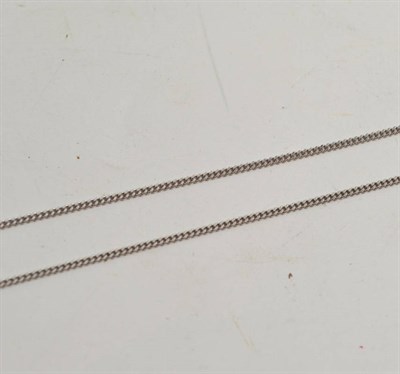 Lot 358 - An 18ct white gold curb chain