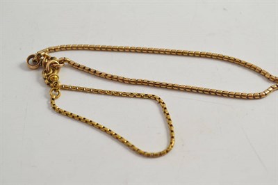 Lot 359 - A long length chain