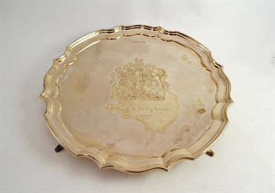 Lot 436 - An Elizabeth II Queens Silver Jubilee waiter, HLB, Sheffield, 1977