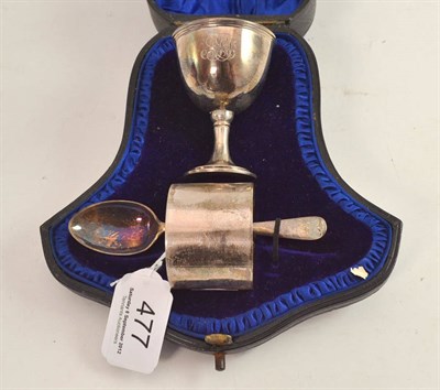 Lot 477 - Silver three piece Christening set, Sheffield 1904/06, cased