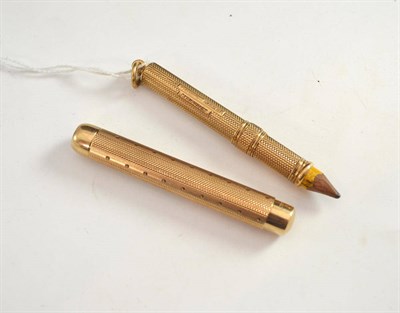 Lot 483 - A Samuel Morton 9ct gold pencil holder and a 9ct gold Samuel Morton cylindrical case (a.f.)