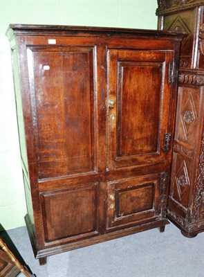 Lot 643 - An 18th century linen press