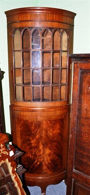 Lot 644 - Mahogany corner cabinet