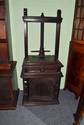 Lot 646 - A 17th century Dutch oak napkin press