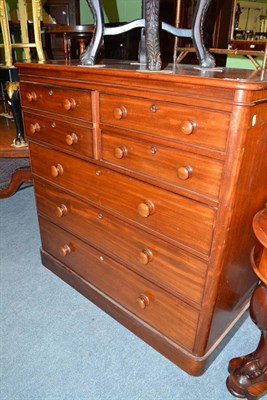 Lot 789 - A Victorian mahogany straight fronted chest of drawers