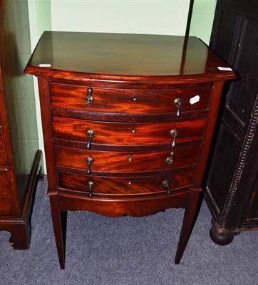 Lot 807 - A small mahogany bow fronted chest