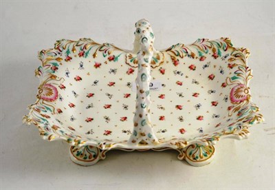 Lot 19 - A Chamberlains Worcester basket decorated with flowers
