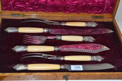 Lot 336 - Six piece carving set