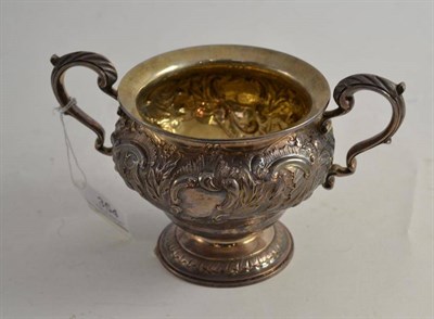 Lot 354 - A George IV silver sugar bowl, London 1824, 12cm