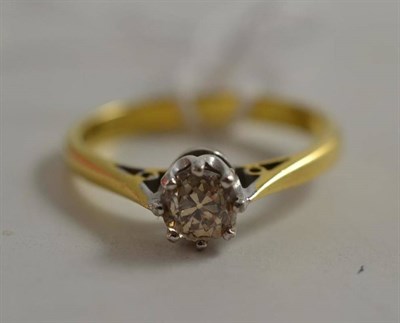 Lot 538 - An 18ct gold diamond solitaire ring