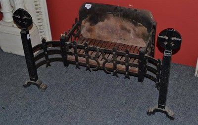 Lot 806 - Cast iron dog grate