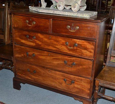 Lot 923 - A Georgian mahogany straight fronted chest