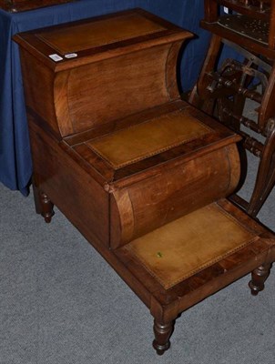 Lot 988 - Set of library steps