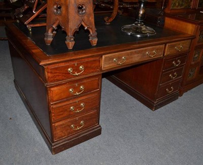 Lot 788 - A Gillows of Lancaster George III Style Mahogany Partners' Desk, late 19th century, the rectangular