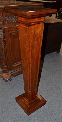 Lot 1265 - An Edwardian Mahogany Plant Stand, height 108cm