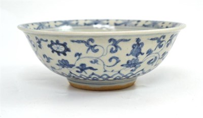 Lot 207 - Chinese blue and white bowl, diameter 16cm