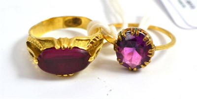 Lot 271 - Two unmarked stone set rings