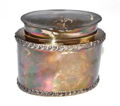 Lot 364 - An Edward VII silver tea caddy, by Goldsmith's and Silversmith's Company, London 1907