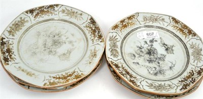 Lot 607 - A set of six Chinese exportware plates, circa 1780 (Qianlong period), octagonal, each centre filled