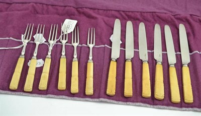 Lot 714 - Six fruit knives and forks