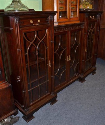 Lot 783 - Early 20th century mahogany inverted breakfront low bookcase