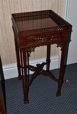 Lot 1319 - Mahogany Chippendale style cluster kettle stand, height 67cm