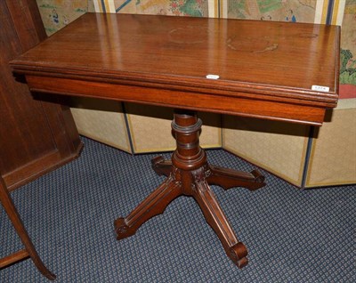 Lot 1374 - A Victorian mahogany pedestal games table, width 92cm