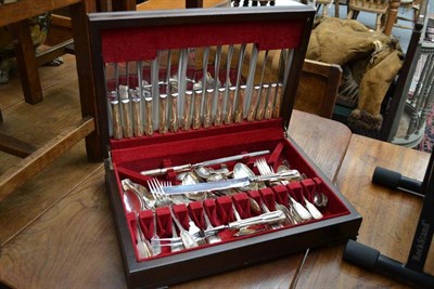 Lot 1417 - A canteen of shell and fiddle pattern silver plated cutlery