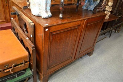 Lot 1454 - Oak fitted press cupboard, width 127cm