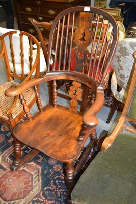 Lot 1529 - 19th century Windsor rocking chair