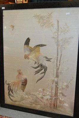 Lot 1686 - A large Chinese silk cock fighting picture 124cm high