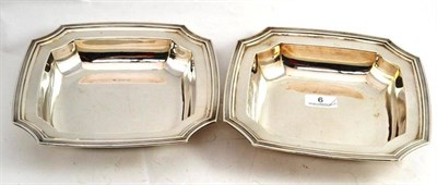 Lot 6 - Pair of silver dishes retailed by Tiffany