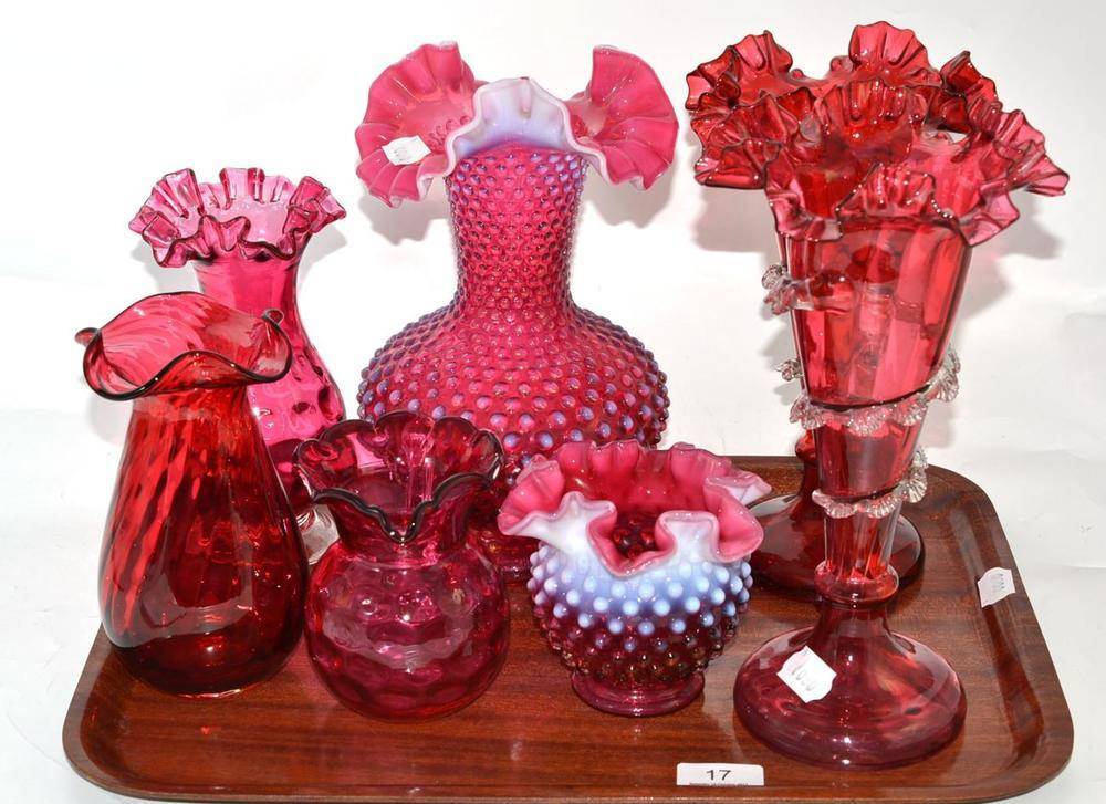 Lot 17 - A tray of cranberry glass