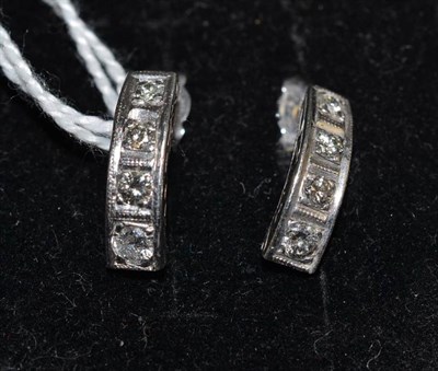 Lot 96 - A pair of diamond earrings