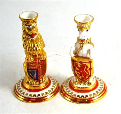 Lot 240 - A pair of Minton Mulberry Hall York Queen's Silver Jubilee limited edition candlesticks