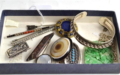 Lot 282 - Art Deco brooch, moonstone brooch and costume jewellery