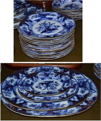 Lot 328 - A Victorian blue and white dinner service