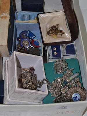 Lot 376 - Assorted silver, white metal and costume jewellery