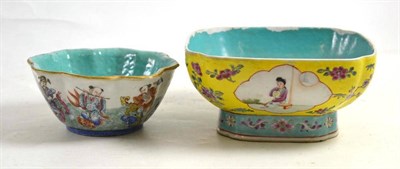 Lot 122 - A Cantonese yellow ground famille rose bowl, 18cm diameter and another polychrome decorated...