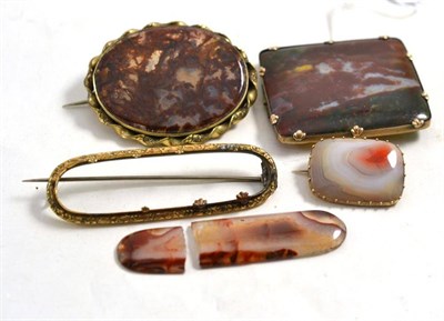 Lot 595 - Victorian agate brooch, and three others, one damaged (4)